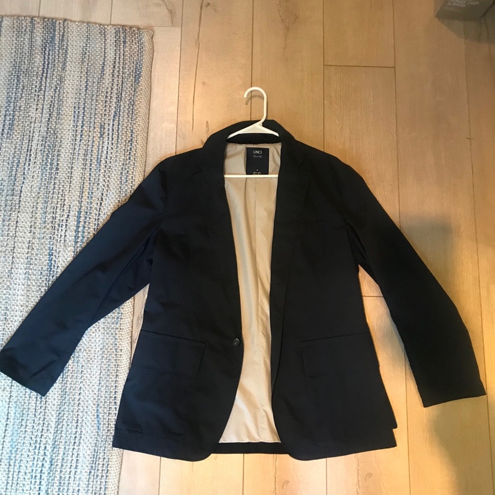 Rain jacket - Picture 3 of 3